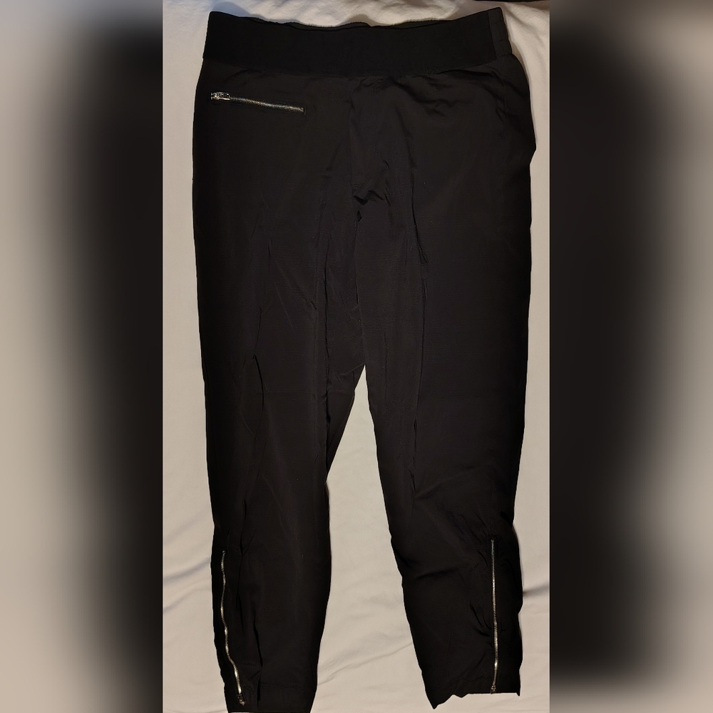 Athleta Mod Trekkie Crop Zip Ankle Pull On Black Women's Hiking Pants Size 4